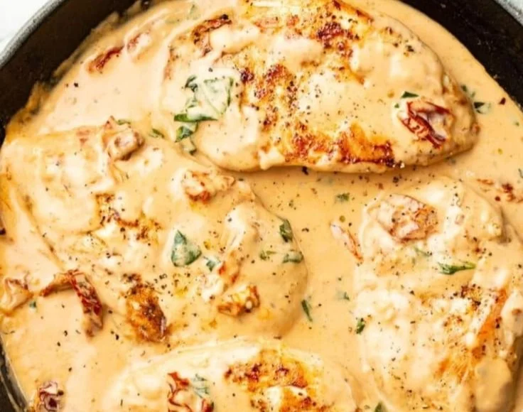 Creamy Marry Me Chicken recipe served with herbs and pasta